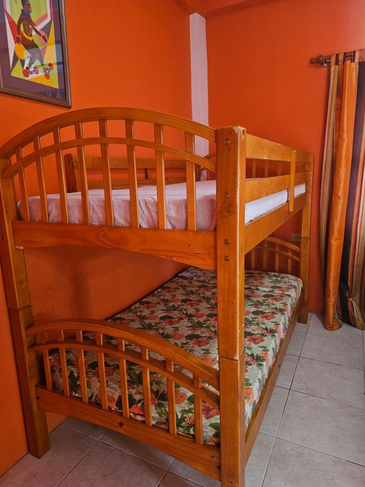 Fish Tobago Guesthouse Or Joy And Brandon Guesthouse Buccoo 객실 사진